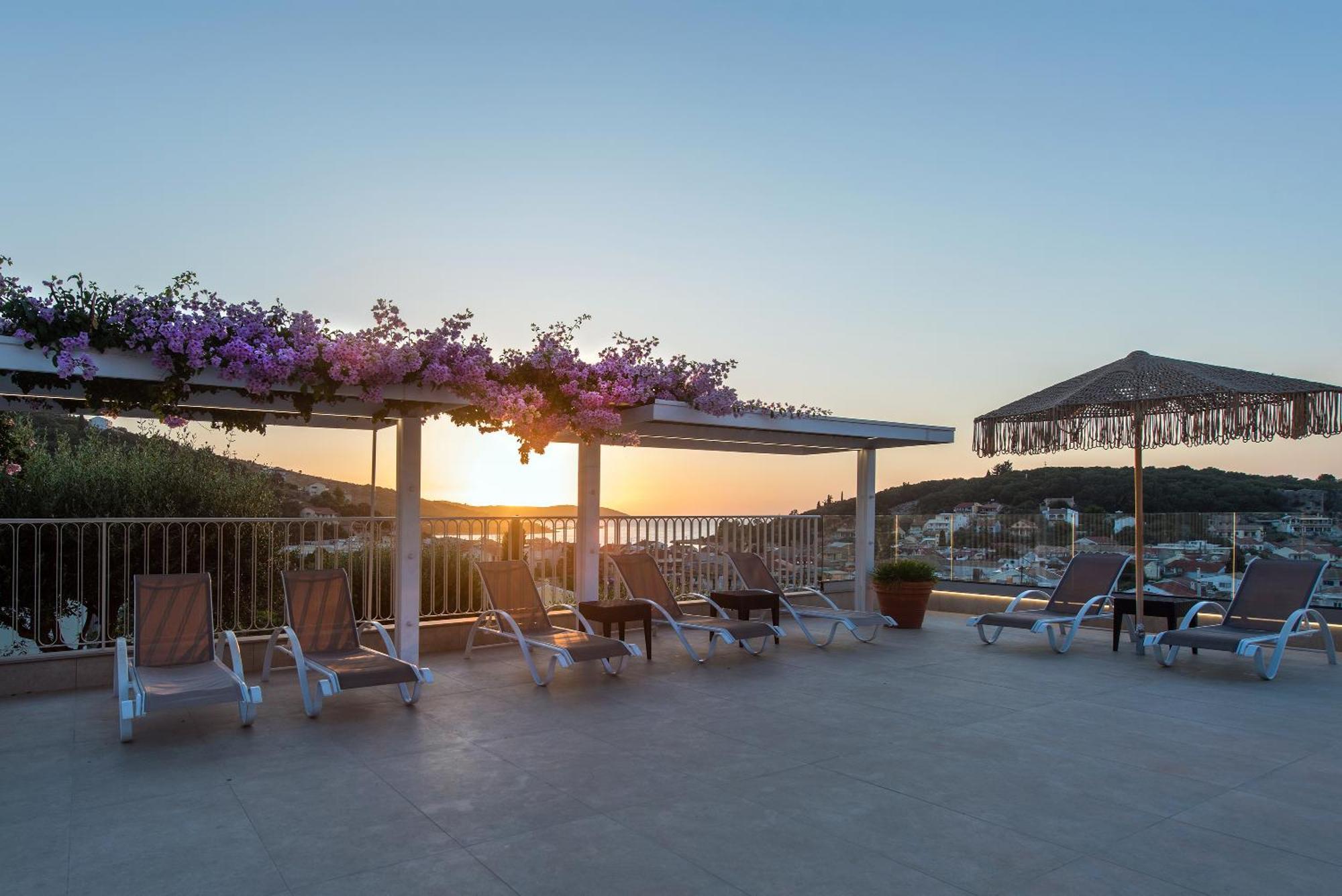 Lofos Hotel Kassiopi Exterior foto