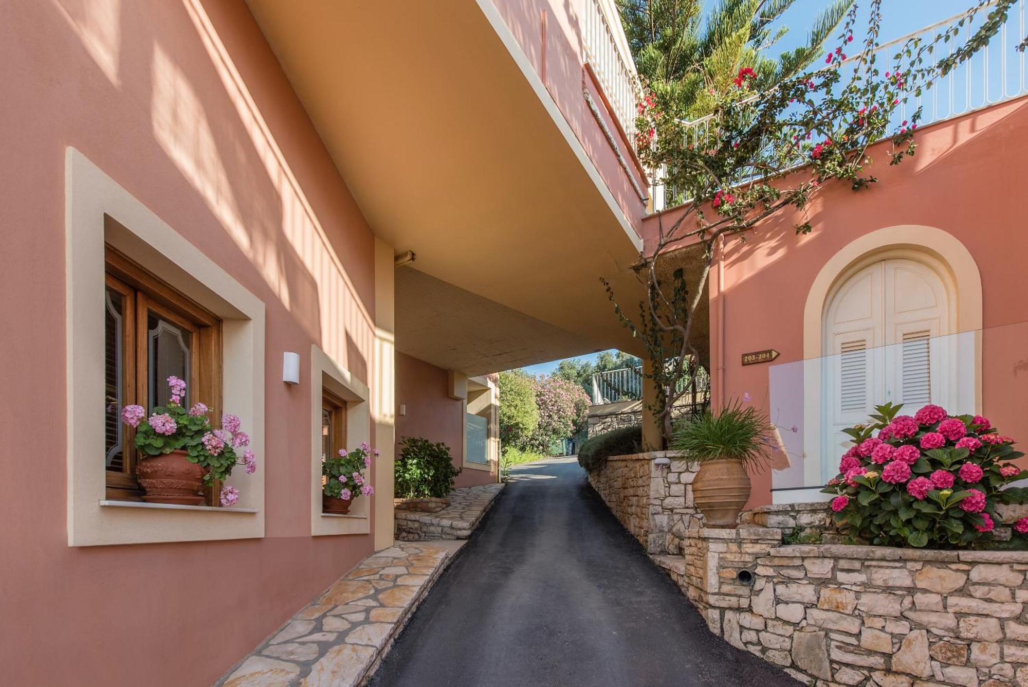 Lofos Hotel Kassiopi Exterior foto
