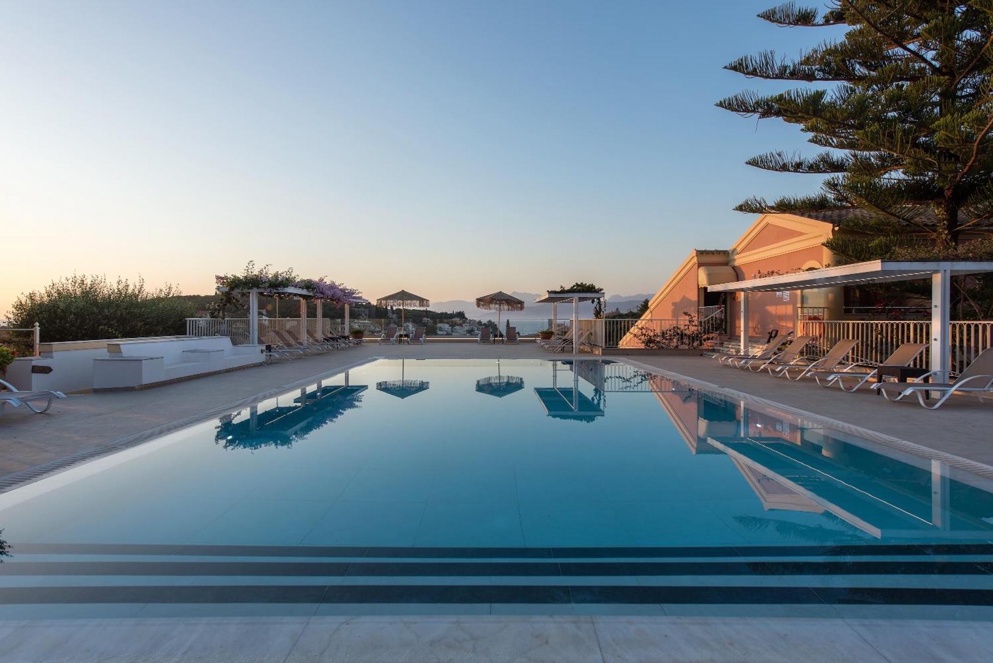 Lofos Hotel Kassiopi Exterior foto