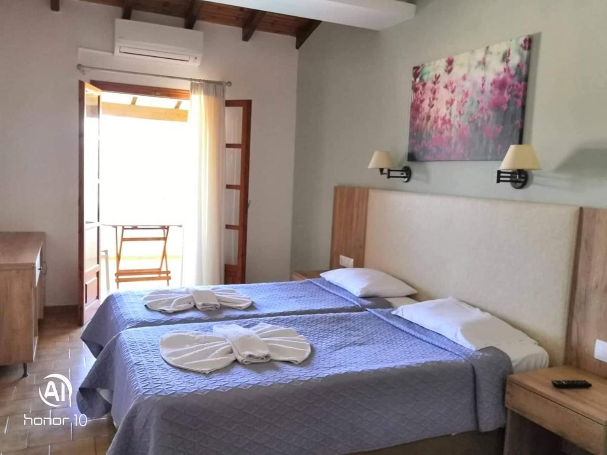 Lofos Hotel Kassiopi Exterior foto