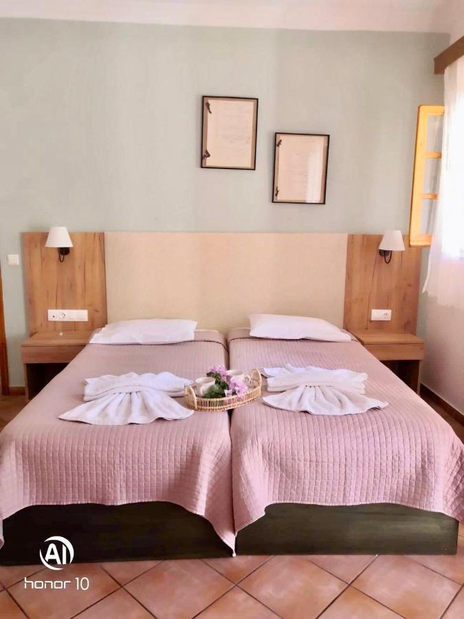Lofos Hotel Kassiopi Exterior foto